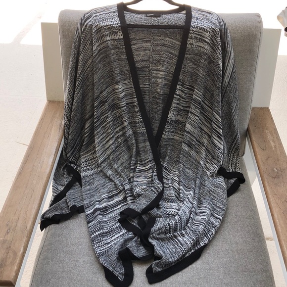 NWOT! - KENSIE Knit Sleeveless Cardigan Sweater Wrap - Picture 7 of 10